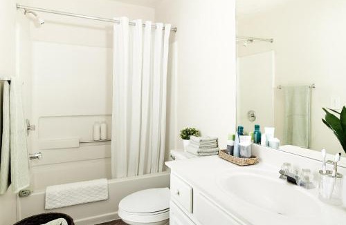 Leon Valley Hotel | InTown Suites Extended Stay San Antonio TX - Leon Valley South