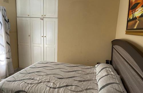Bulawayo House | Iris's Guest House