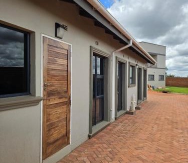 Harare House | Ivory & Mane Estate - Jacaranda