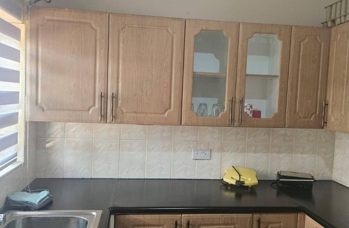Glen Lorne Cottage | J&M short term rentals