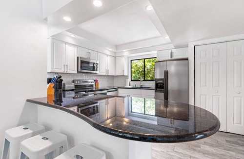 Siesta Key Apartment | Just Beachy by Beachside Management
