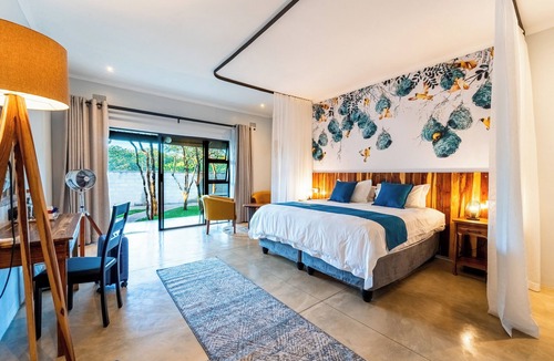 Victoria Falls Cabin | Kabakwe Guest Lodge