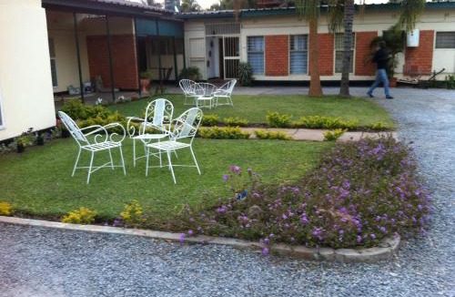Ndola Bed & Breakfast | Kuku Royal Lodge