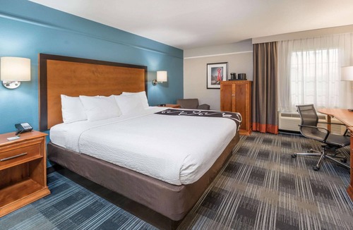 Southside Hotel | La Quinta Inn by Wyndham San Antonio Brooks City Base