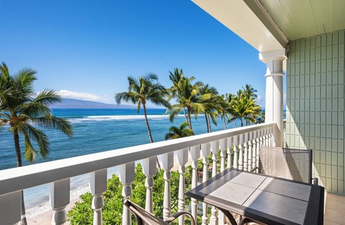 Historic Lahaina Front Street Condo | Lahaina Shores Unit #405