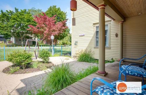 Douglas House | Lake Life Getaway - Condo near downtown!