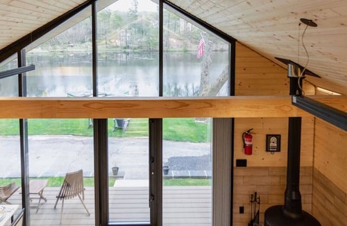 Scotrun Ski Chalet | Lakefront Chalet Pocono #1/5 min Camelback Ski