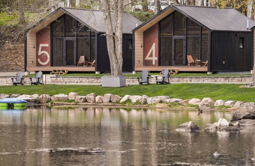 Scotrun Ski Chalet | Lakefront Chalet Pocono #1/5 min Camelback Ski