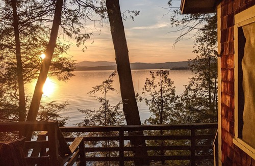 Vergennes Cabin | Lakefront cottage with private beach. Canoe, Firepit, Pet Friendly. Family owned