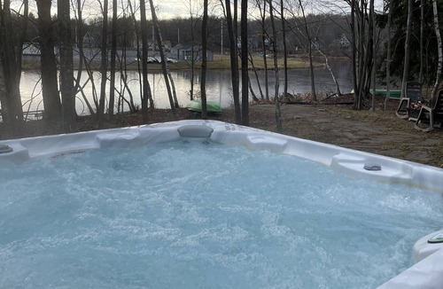 Pocono Lake House | Lakefront rustic-chic/hot tub/game room/fire pit