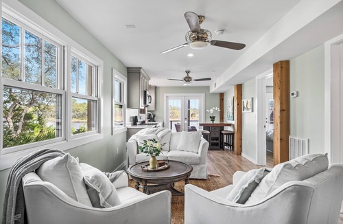 Santa Rosa Beach Cottage | Lakeside Villa | Lakefront Retreat with Incredible Beach Access