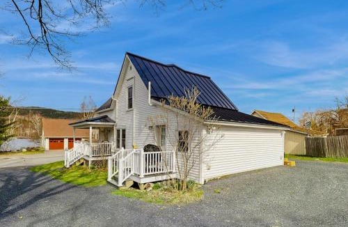 Greenville Junction House | Lakeview Getaway - Trailer Parking, Walk to Ramp, Dogs Welcome & High-Speed WiFi