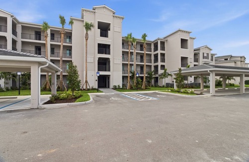 Braden River Condo | Lakewood Ranch @ Calusa Country Club Water View 2/2 Condo Golfers Paradise