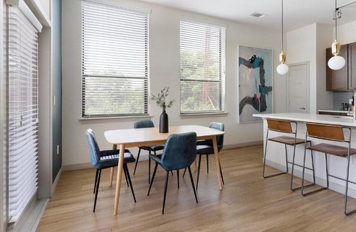Downtown San Antonio Apartment | Landing Apartments - Agave