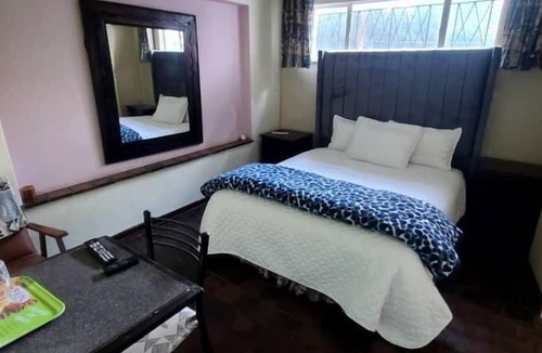 Harare Cabin | Legend Safari Lodge