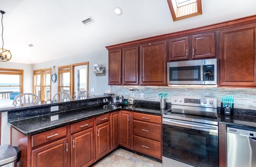 Corolla House | Lightly Salted OBX, Beach front Luxury, Wild Horses, Pool, Hot Tub, 4x4 Beach
