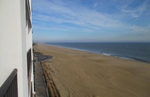 Rehoboth Beach Condo | LINENS & DAILY ACTIVITIES INCLUDED*! OCEANFRONT/BOARDWALK BUILDING W/ROOFTOP POOL Oceanfront living at its finest. Enjoy this 3 bedroom, 3 full bathroom unit with recent upgrades