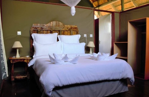 Kasane Cabin | Lion Roars Lodge