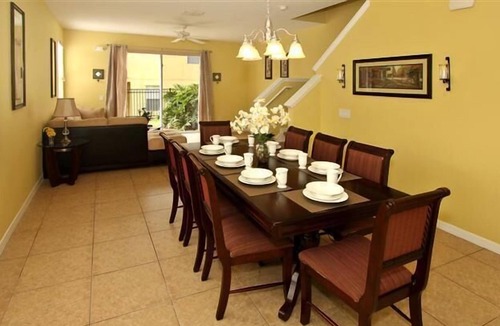Crestwynd Bay House | Location, Location!!! Elegant 3BD/2.5BA Towmhome, 1.5 miles to Disney Parks