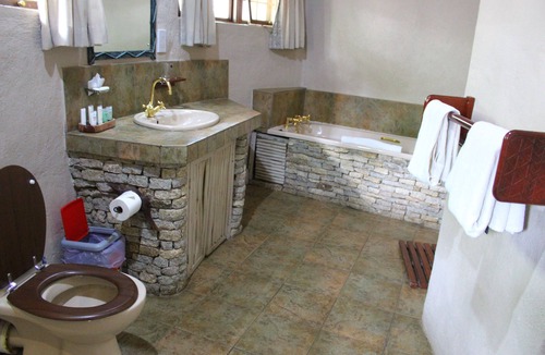 Ndadza Cabin | Lodge at The Ancient City