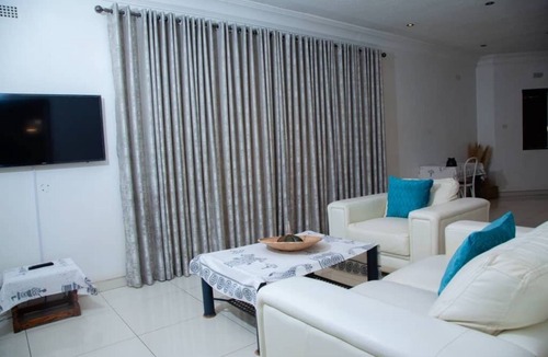 Harare House | Lovely 1-bedroom house in Harare with WiFi access