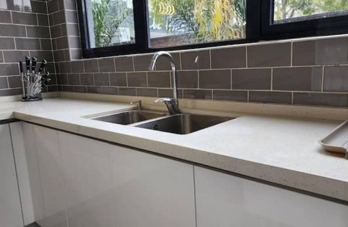 Greendale Apartment | Lovely 3 bedrooms unit with Pool and Gym Sitar