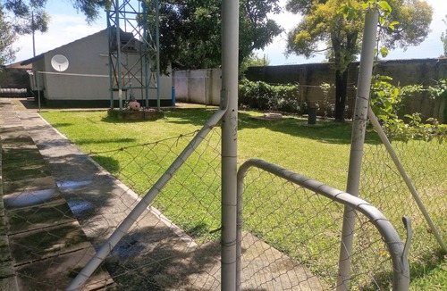 Ndola Cottage | Lovely Double and Twin Secure Self Catering Space