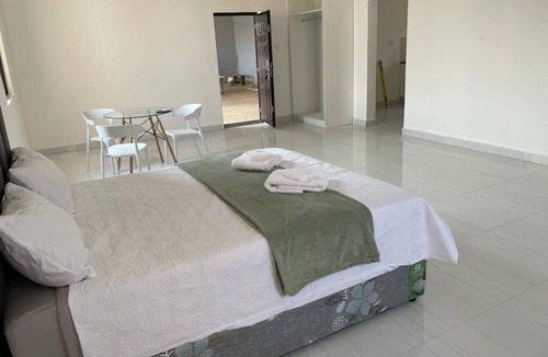 Lusaka Central House | Luxurious Guest House in Ibex Meanwood, Lusaka