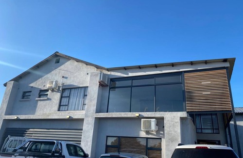 Bulawayo Apartment | Luxurious Mangethe Suite - 2206