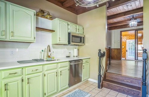 Pocono Lake House | Luxurious Ranch in a secluded area, Private Heated Pool, Hot Tub, Fire pit