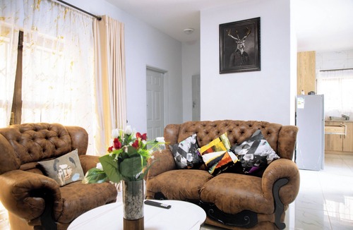 Masvingo Apartment | Luxury 3 Bedroom Self Catering Apartment- Masvingo