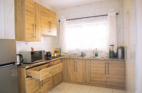 Masvingo Apartment | Luxury 3 Bedroom Self Catering Apartment- Masvingo