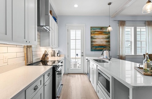 Seacrest Beach House | Luxury 4BR ~ 3 King Suites ~ Resort Pool & Beach