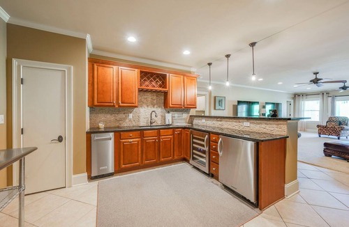 Tigerville Cottage | Luxury 6-bedroom cottage with golf course view in charming Travelers Rest
