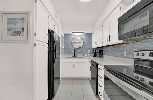 Biltmore Beach Condo | Luxury Beach Front Newly Renovated Spacious Condo 3 BR 2 BA Deluxe Shoreline