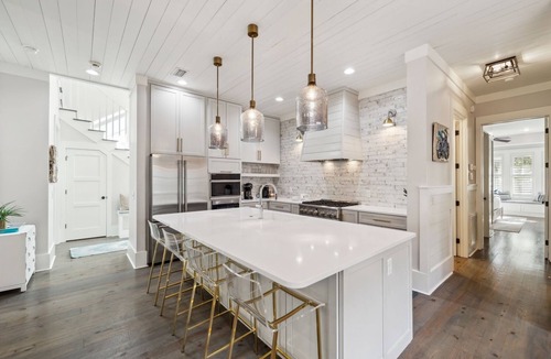 Forest District House | Luxury Home with Outdoor Kitchen, Courtyard, and 6-Seater LSV