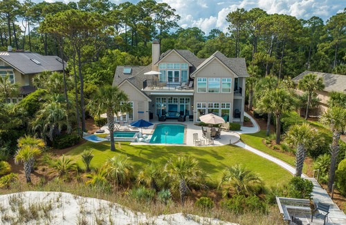 Sea Pines House | Luxury, Stunning 6 Bedroom Home with Saltwater Pool on the Beach