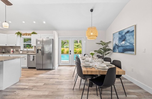 River District House | Luxury Villa Heated Saltwater Pool, Putt-Putt & Bocce, 2 Kings, Near AMI & IMG