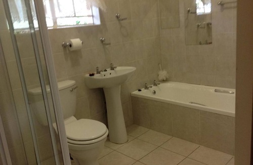 Bulawayo House | Lynn's Guest House