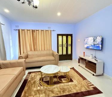 Livingstone Apartment | M KAY Apartments