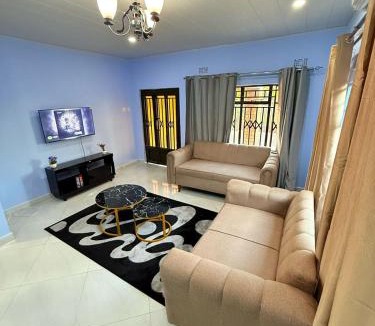 Livingstone Apartment | M KAY Apartments