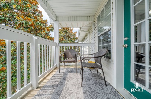 Indian Bayou Apartment | Magnolia View 0.7 miles to the beach, monthly discounts available