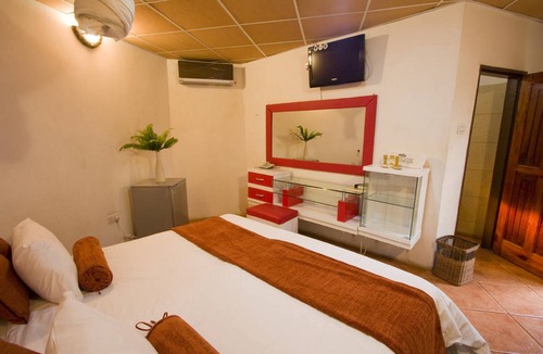 Lusaka Cabin | Maria Adams Lodge