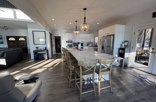 Greensboro House | MASTERS WEEK!Perfect Gathering Spot On Oconee. Ritz, Lake, Clays, Fishing, Golf!
