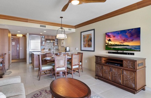 Kaanapali Villa | Maui Resort Rentals: Hyatt Residence Club – 2BR Oceanfront Lower Floor VIlla