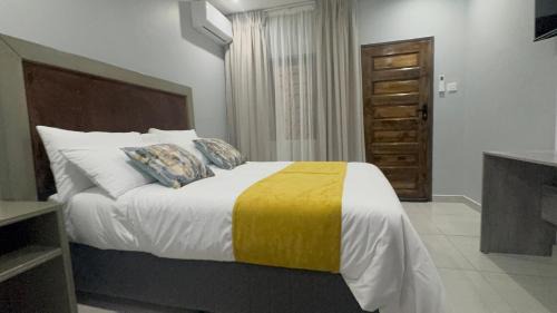 Jwaneng House | Mercy Accommodation Guest House