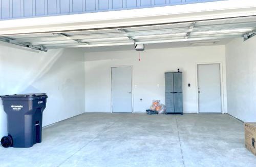 Grandville House | Modern 2BR 2BA New Build Condo with Garage & Patio