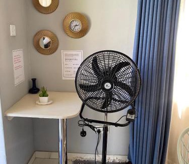 Harare Apartment | Modern studio apartment in a central New Chadcombe - 2318