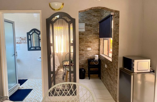 Harare Apartment | Modern studio apartment in a central New Chadcombe - 2318