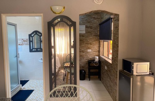 Harare Apartment | Modern studio apartment in a central New Chadcombe - 2318